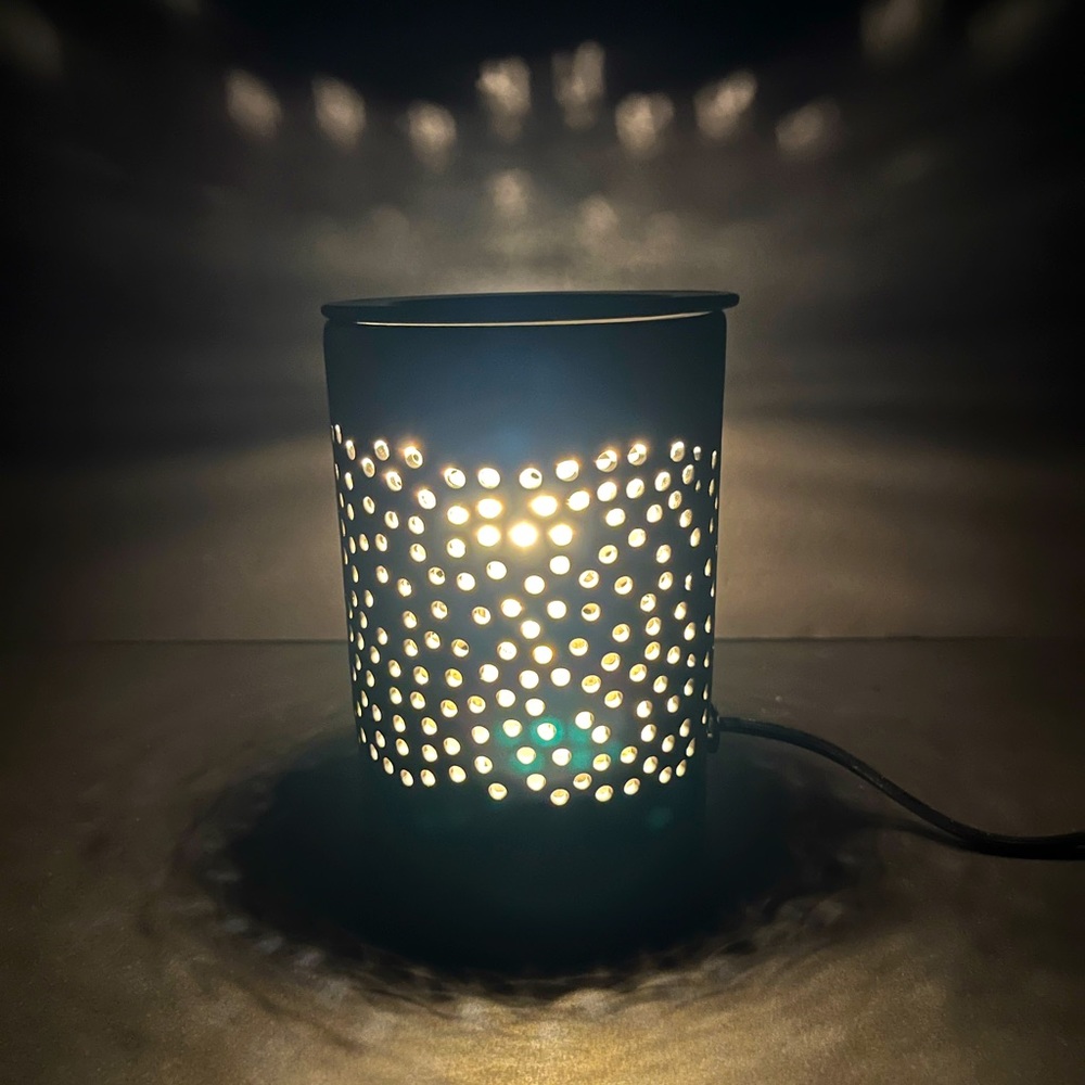 Saje AromaBright oil diffuser **no box**